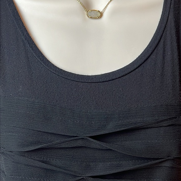 🖤ANN TAYLOR BLACK WOVEN LAYERED FABRIC TOP SIZE MEDIUM PETITE🖤 - Picture 9 of 13